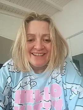 lady charlyne online show from January 2025 11:38:02 AM