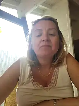 lady charlyne online show from January 2025 04:17:02 PM