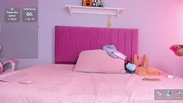 Snapshot of alexa_pariss chatting on October 2025 08:21:02 PM alexa pariss online show from October 2025 08:21:02 PM