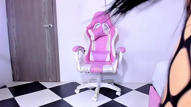 Snapshot of alexa_pariss chatting on February 2026 06:06:01 AM alexa pariss online show from February 2026 06:06:01 AM