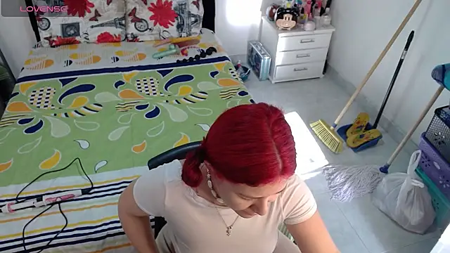 Snapshot of soniafuckboobs chatting on April 2026 12:28:02 PM soniafuckboobs online show from April 2026 12:28:02 PM