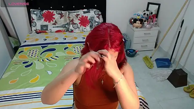 Snapshot of soniafuckboobs chatting on April 2026 12:29:02 PM soniafuckboobs online show from April 2026 12:29:02 PM