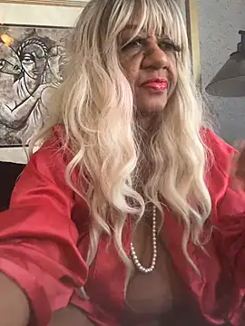 BreanaDivine online show from February 2026 07:32:02 PM