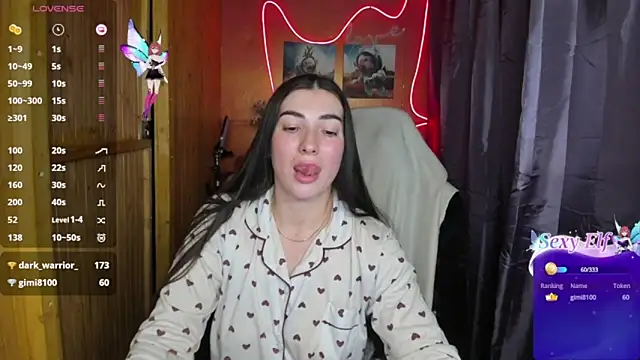 Snapshot of Fiery_Brunette_ chatting on December 2024 05:55:01 AM Fiery Brunette online show from December 2024 05:55:01 AM