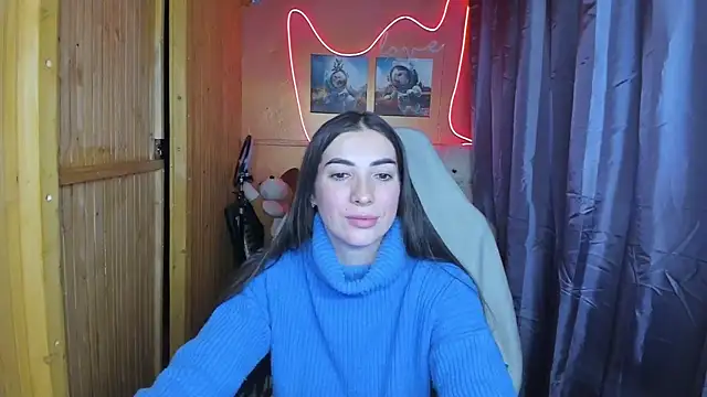 Snapshot of Fiery_Brunette_ chatting on February 2025 04:50:02 PM Fiery Brunette online show from February 2025 04:50:02 PM