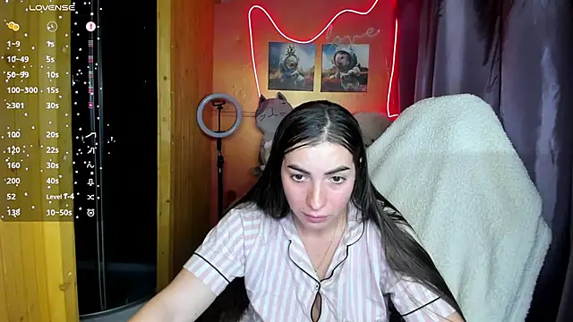 Snapshot of Fiery_Brunette_ chatting on October 2025 12:13:02 PM Fiery Brunette online show from October 2025 12:13:02 PM