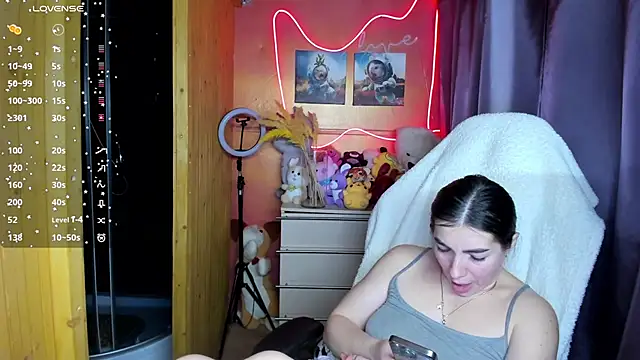 Snapshot of Fiery_Brunette_ chatting on November 2025 09:11:01 AM Fiery Brunette online show from November 2025 09:11:01 AM