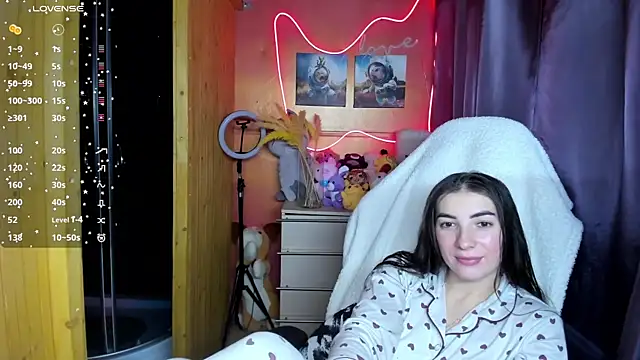 Snapshot of Fiery_Brunette_ chatting on December 2025 10:13:02 AM Fiery Brunette online show from December 2025 10:13:02 AM