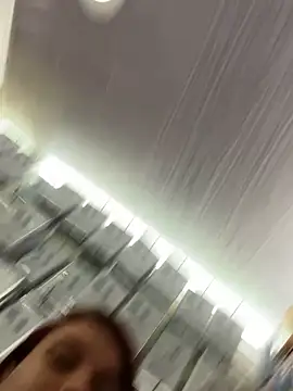 Paula382023 online show from September 2025 05:58:01 PM