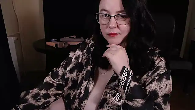 poshmistress online show from November 2025 04:22:01 AM