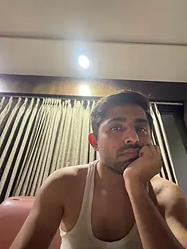 rhuh3991 online show from April 2026 07:39:01 PM