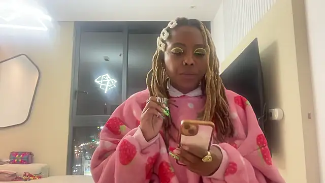 ChocolateCakeQueen online show from January 2025 12:15:01 AM