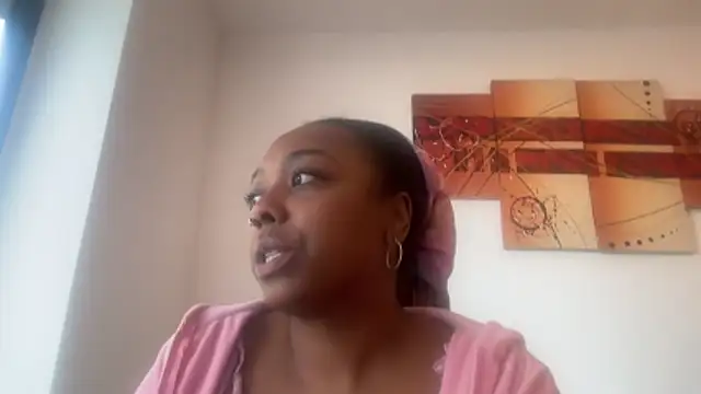 ChocolateCakeQueen online show from December 2025 12:32:01 PM