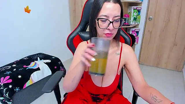 Snapshot of _amanda_seyfried19 chatting on January 2025 03:00:02 PM amanda seyfried19 online show from January 2025 03:00:02 PM