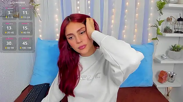 HazzelGray online show from December 2024 05:45:02 PM