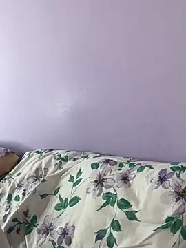 hannahb-e online show from March 2025 06:56:01 PM