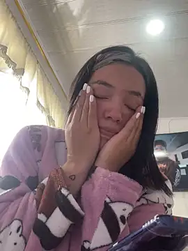 hannahb-e online show from March 2025 05:58:01 PM