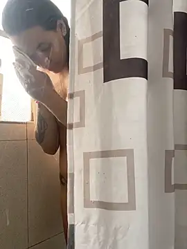 hannahb-e online show from September 2025 03:25:01 PM