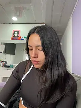 hannahb-e online show from April 2026 03:46:02 PM