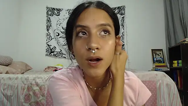 AlinaWoolf  online show from December 2024 02:42:01 AM