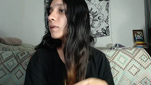 AlinaWoolf  online show from December 2024 02:33:01 AM