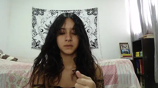 AlinaWoolf  online show from January 2025 08:33:01 PM