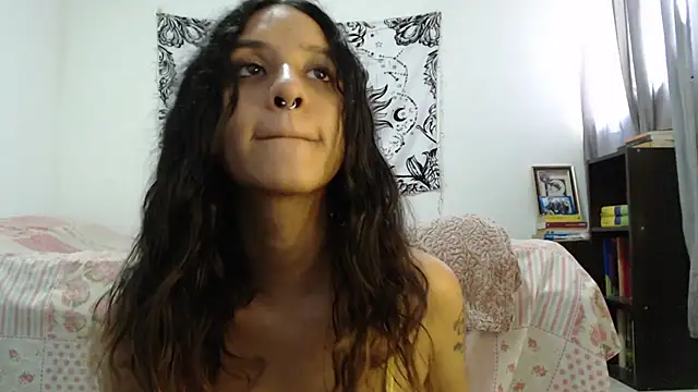 AlinaWoolf  online show from January 2025 05:00:02 AM