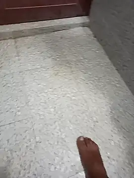 Snapshot of Tamil_Boy28 chatting on March 2025 12:53:02 PM Tamil Boy28 online show from March 2025 12:53:02 PM