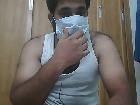 Snapshot of Tamil_Boy28 chatting on October 2025 05:41:02 PM Tamil Boy28 online show from October 2025 05:41:02 PM