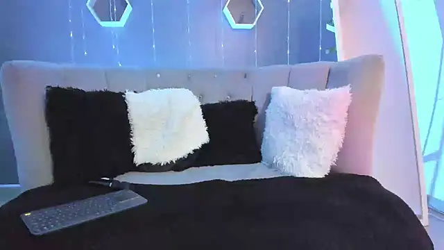 Sammy owens  online show from February 2025 03:41:02 PM