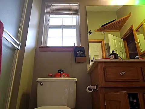 Snapshot of bakeyesmokems chatting on February 2025 06:40:02 PM bakeyesmokems online show from February 2025 06:40:02 PM