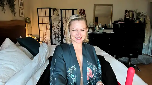 Snapshot of AlwaysAffirming chatting on September 2025 08:00:02 PM AlwaysAffirming online show from September 2025 08:00:02 PM