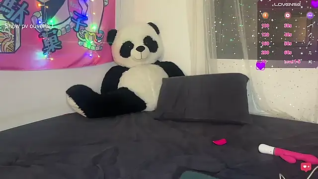 Miss-syanaa online show from March 2026 08:52:01 PM