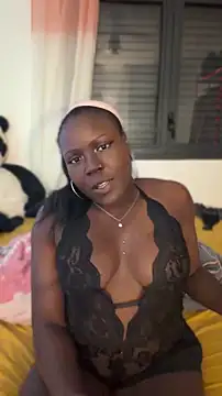 Miss-syanaa online show from June 2026 05:44:01 PM