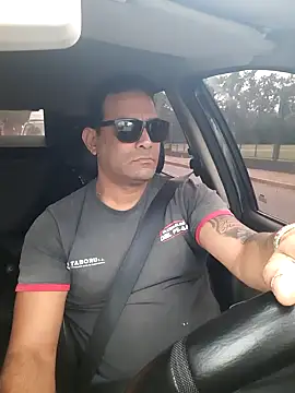 hecwil8 online show from October 2025 11:36:02 AM