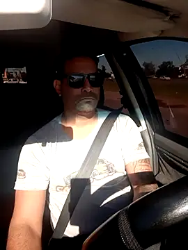 hecwil8 online show from November 2025 11:20:01 AM