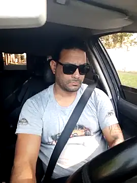 hecwil8 online show from December 2025 11:37:01 AM