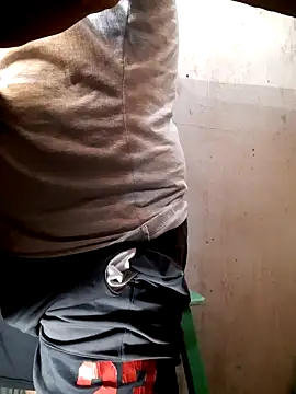 hecwil8 online show from April 2026 06:31:01 PM