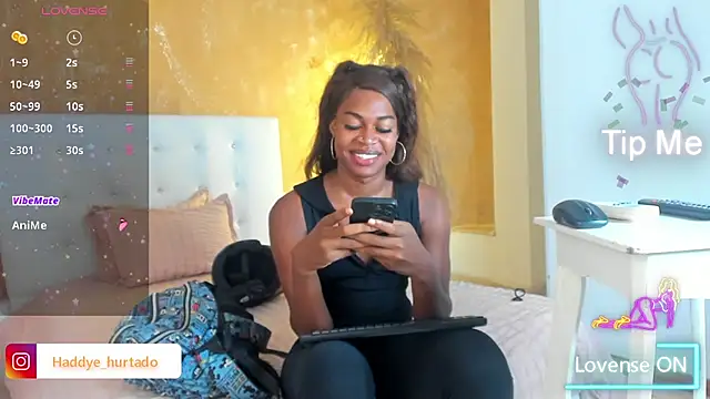 Snapshot of shenielxx chatting on March 2025 04:43:02 PM shenielxx online show from March 2025 04:43:02 PM