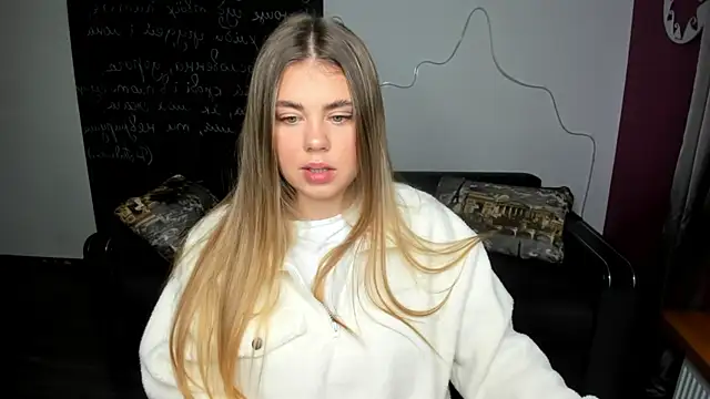 IsabellaBler online show from October 2025 05:52:01 AM