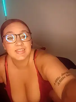 Snapshot of Isabella_Du chatting on December 2024 10:01:02 PM Isabella Du online show from December 2024 10:01:02 PM