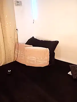 Snapshot of Isabella_Du chatting on January 2025 01:16:01 AM Isabella Du online show from January 2025 01:16:01 AM