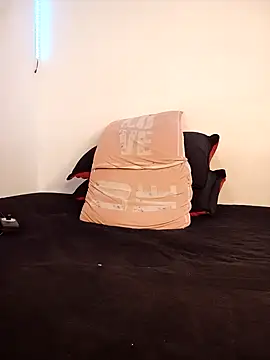 Snapshot of Isabella_Du chatting on January 2025 09:39:02 PM Isabella Du online show from January 2025 09:39:02 PM