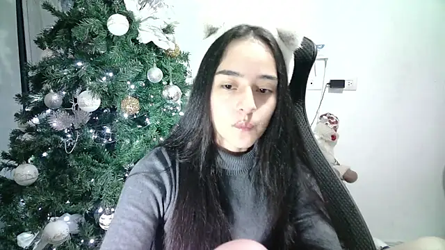 Snapshot of aineangeel chatting on February 2025 02:39:02 AM aineangeel online show from February 2025 02:39:02 AM