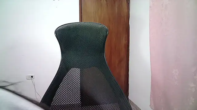 Snapshot of aineangeel chatting on October 2025 12:19:01 AM aineangeel online show from October 2025 12:19:01 AM