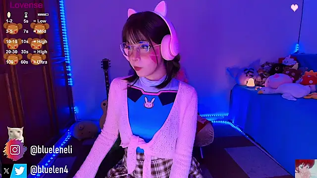 bluelen online show from September 2025 08:05:02 AM