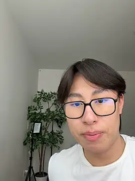 SrLuis18 online show from March 2026 06:25:02 PM