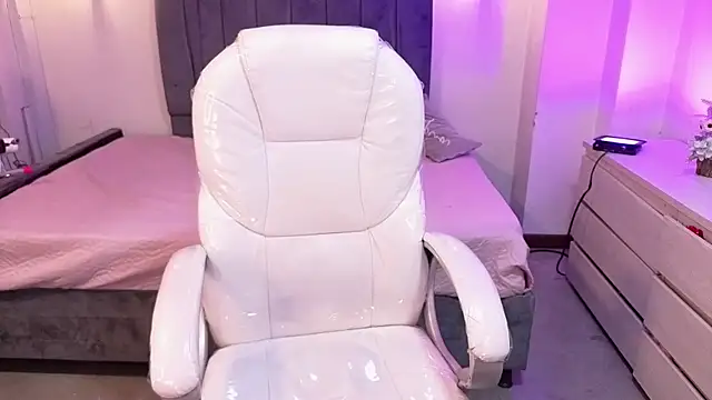 iam sofiia online show from February 2026 08:59:02 PM