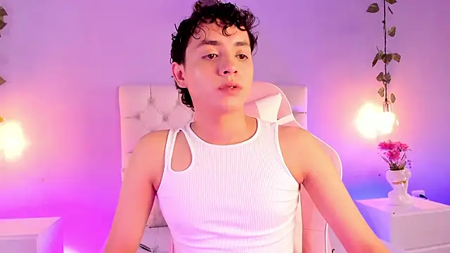 Brann tadzio online show from December 2024 01:07:02 PM