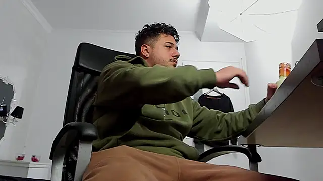 JoshKnights online show from February 2025 05:58:02 AM